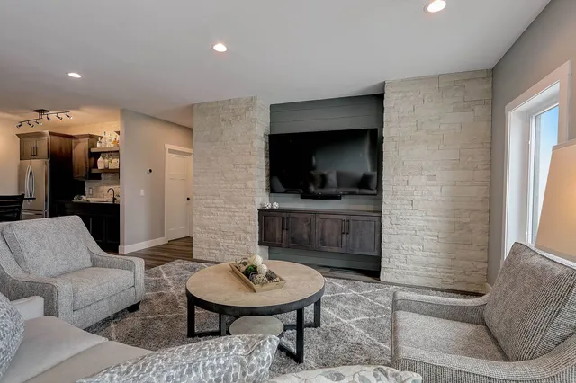 $1,706,995 | 1140 Reese Trail, Waunakee, WI 53597