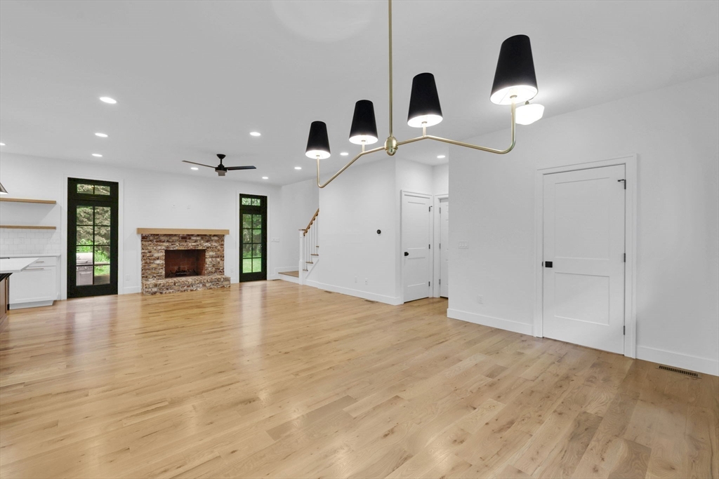 1322 Center Street Ludlow, MA 01056 - Photo 11 of 40