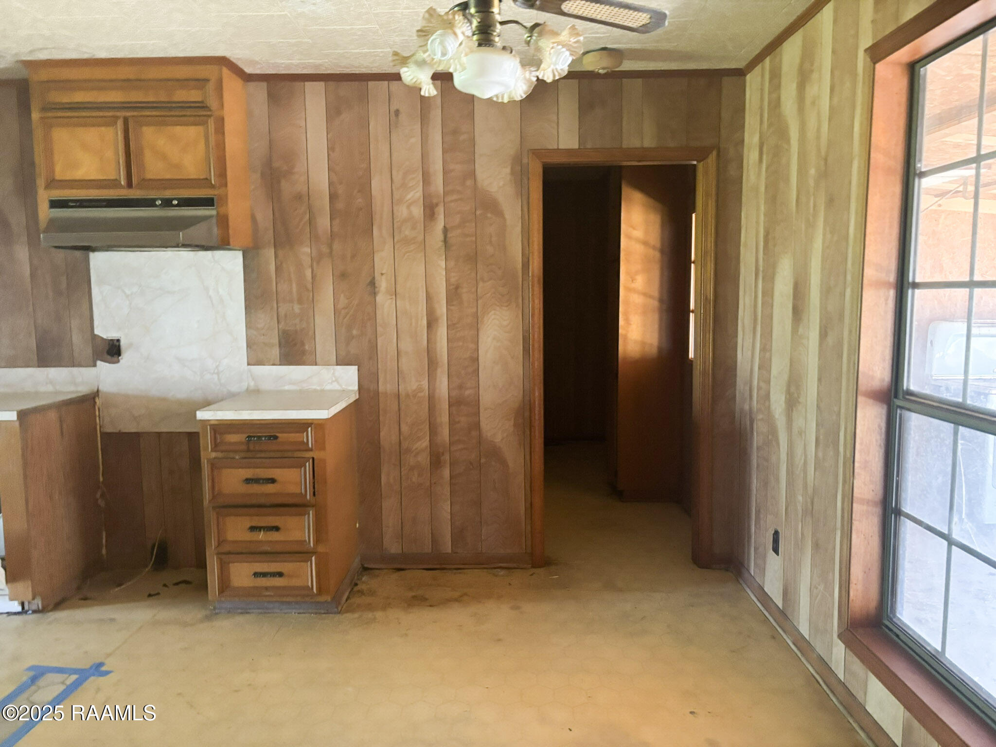 10130 Romules Road Kaplan, LA 70548 - Photo 5 of 22 23-IMG_8714