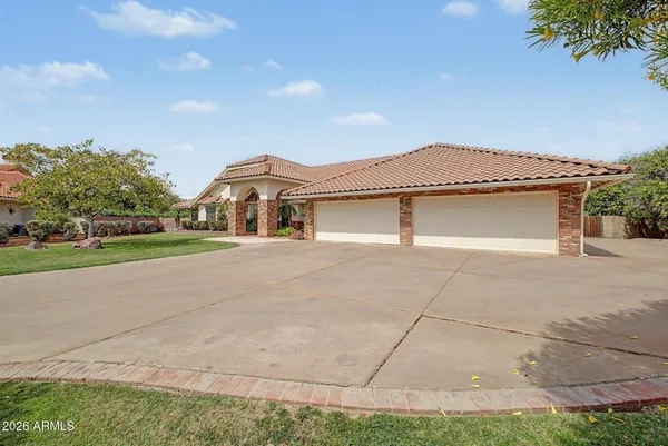 $1,100,000 | 3302 East Draper Circle, Mesa, AZ 85213