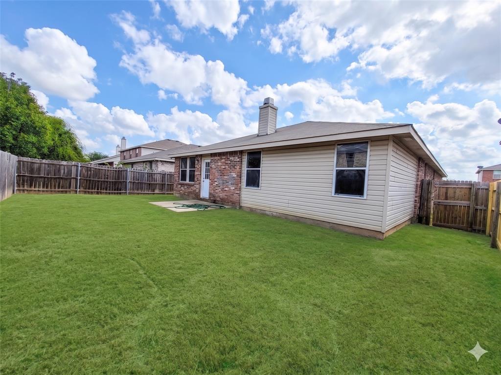 1725 Carolina Ridge Way Fort Worth, TX 76247 - Photo 16 of 17