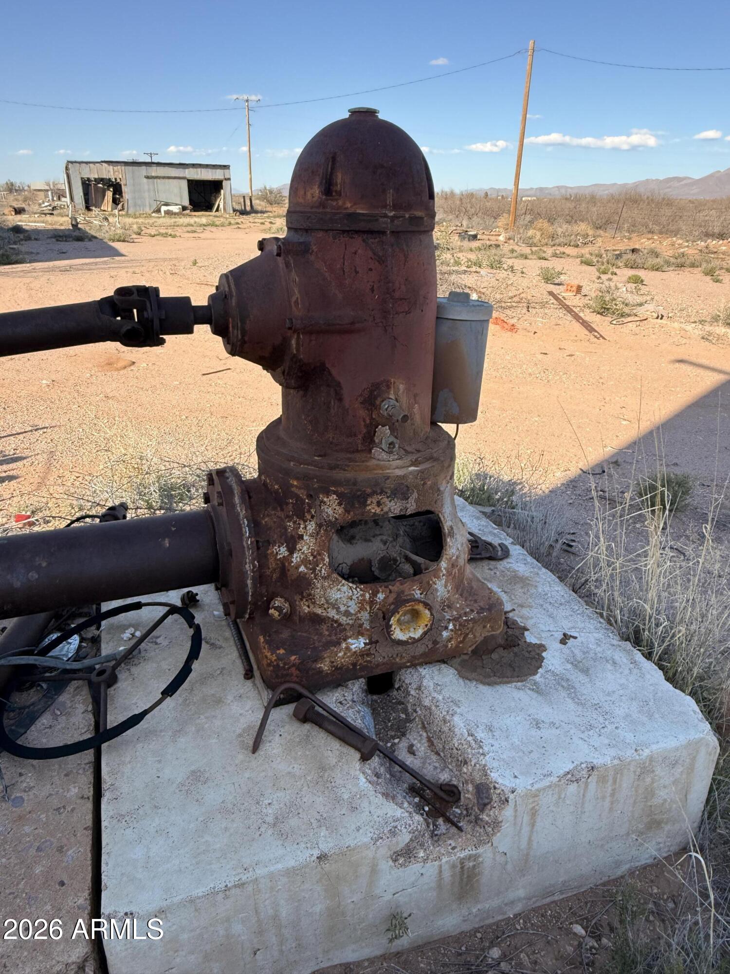 9398 North Hansen Road McNeal, AZ 85617 - Photo 5 of 26 a living room with furniture