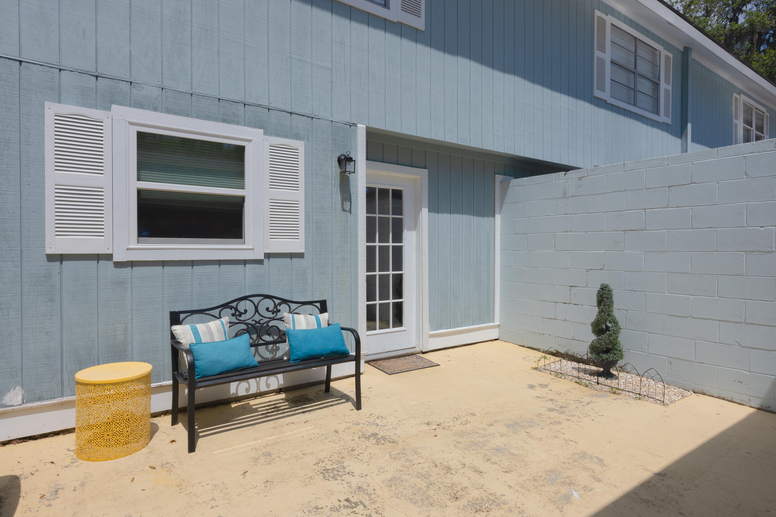 900 State Rd S-7-297, Unit I2 Beaufort, SC 29902 - Photo 1 of 15 Front Entrance