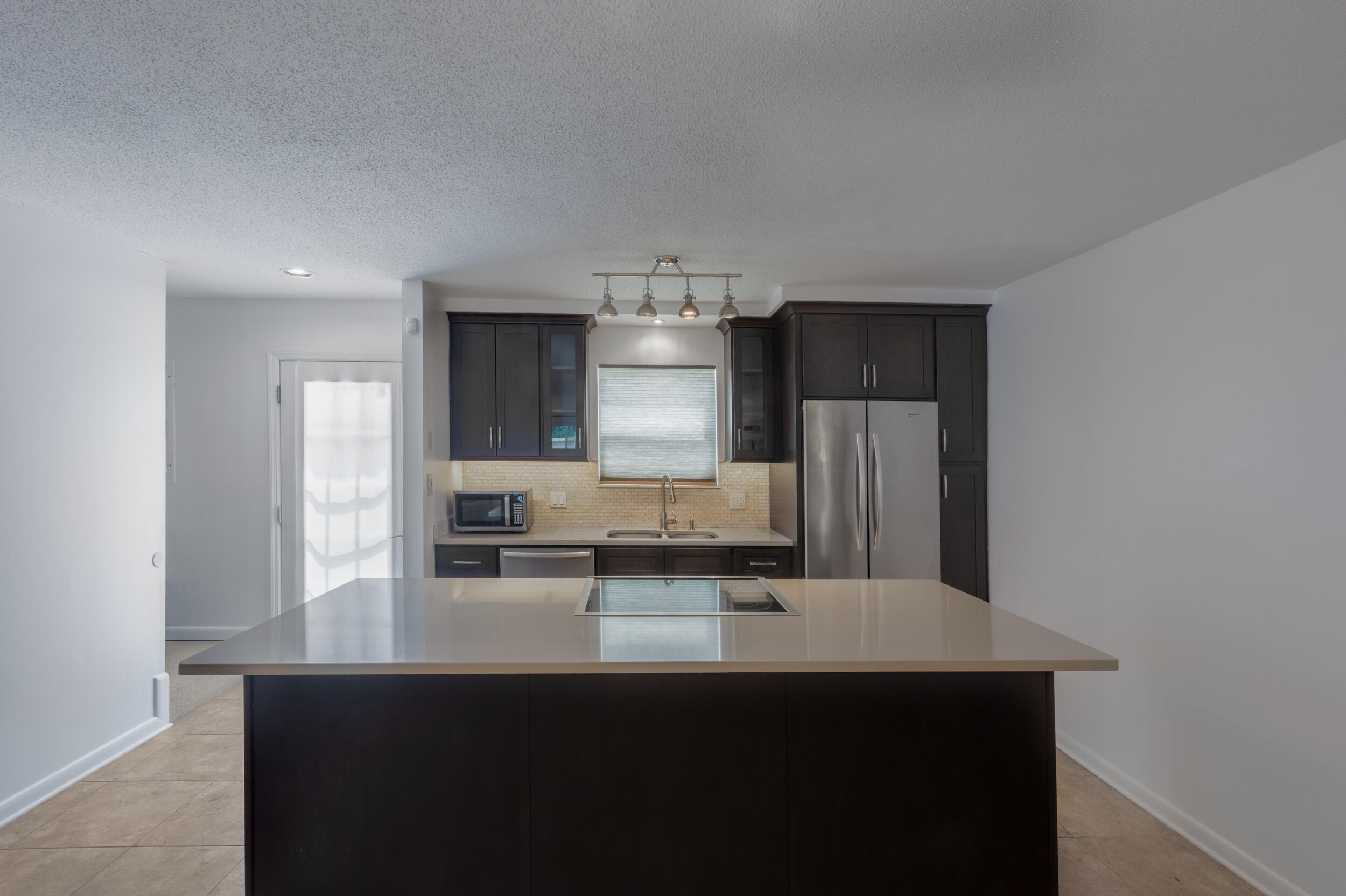 900 State Rd S-7-297, Unit I2 Beaufort, SC 29902 - Photo 3 of 15 Kitchen