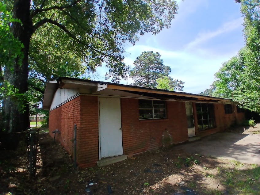 1716 South Robison Road Texarkana, TX 75501 - Photo 6 of 8