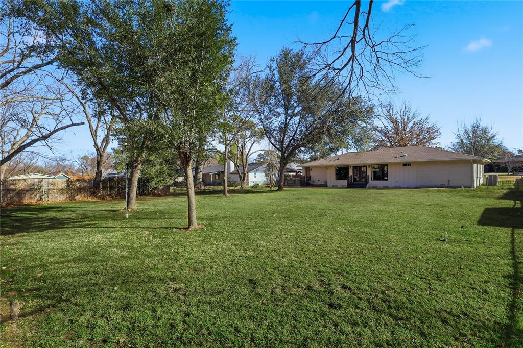 3611 High Drive Grapevine, TX 76051 - Photo 36 of 40 a house view with a garden space