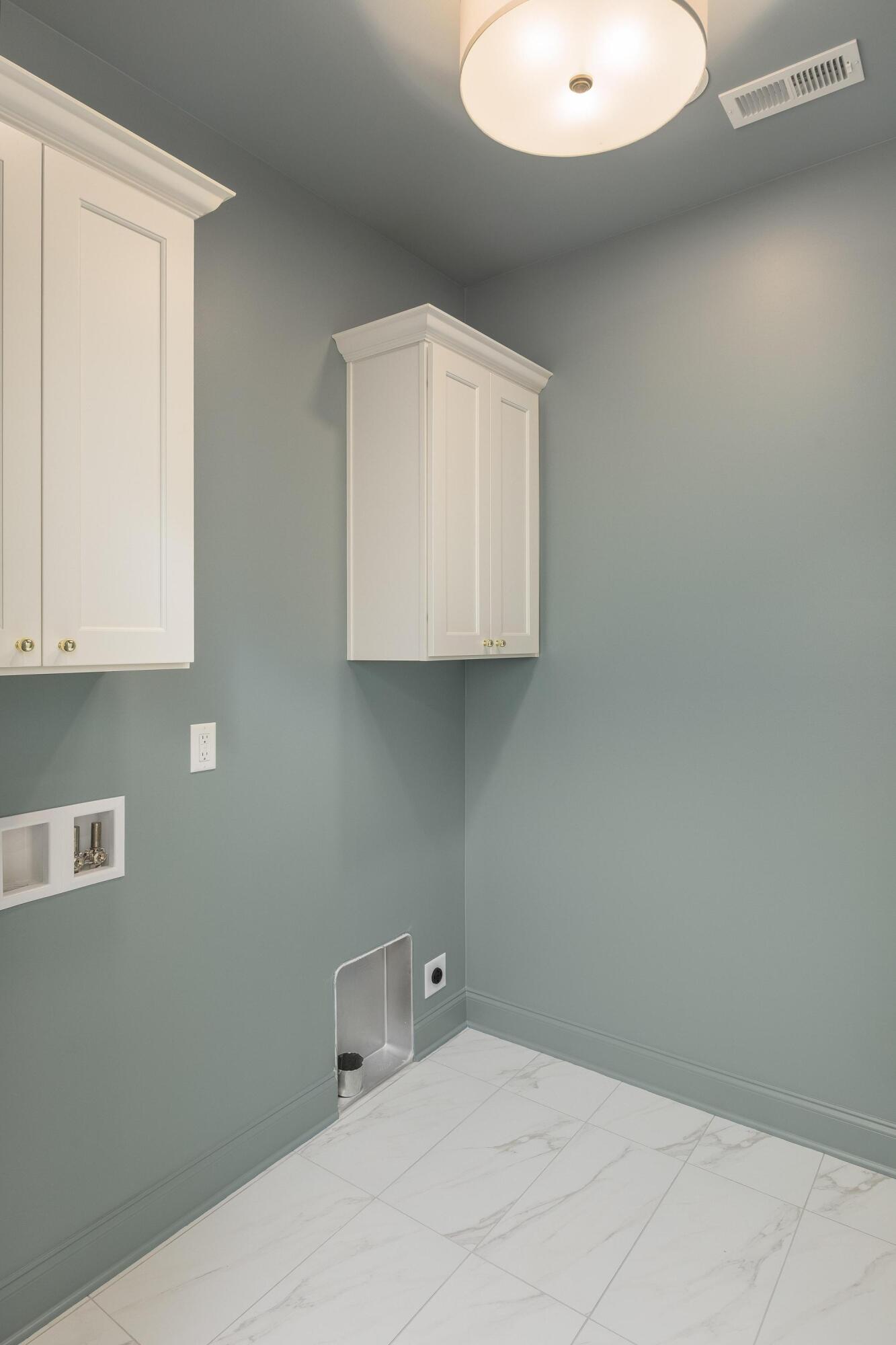 348 Tucker Street Chattanooga, TN 37405 - Photo 45 of 64 Laundry Room