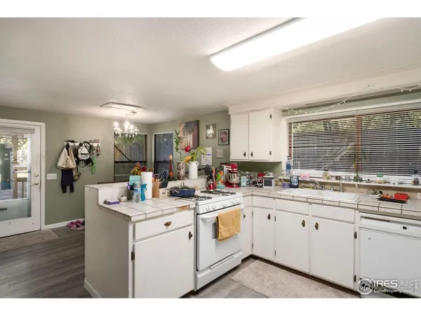 $895,000 | 643 West 10th Street, Loveland, CO 80537