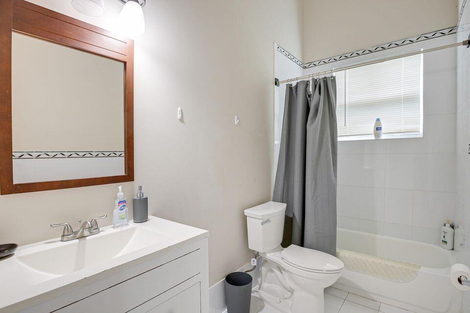 14094 43rd Road North Loxahatchee Groves, FL 33470 - Photo 26 of 45 25