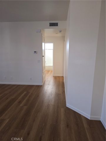 $3,200 | 1310 North Detroit Street, Unit 303, Los Angeles, CA 90046