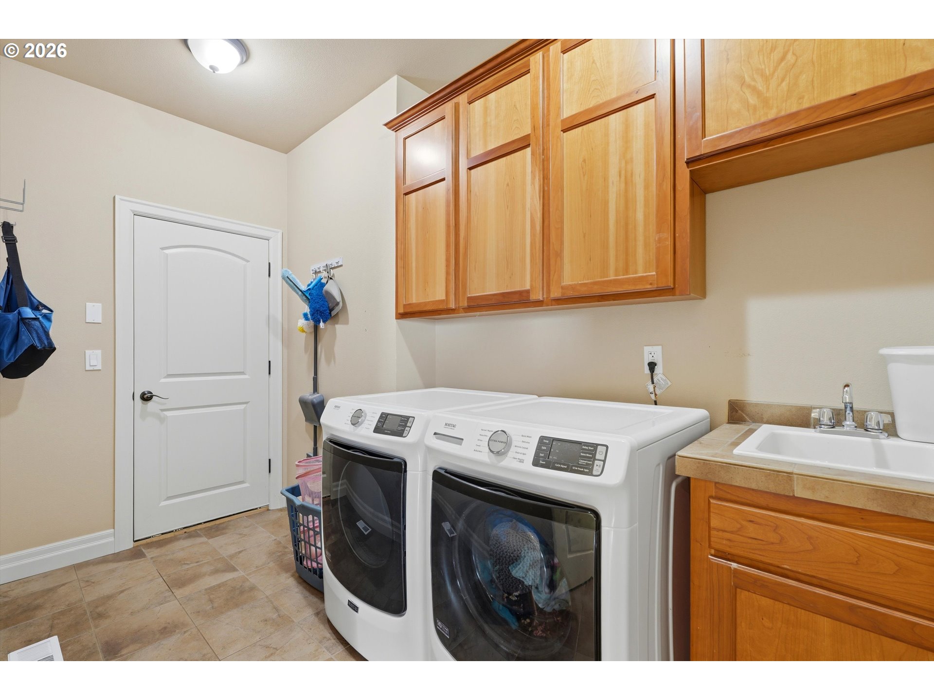 127 Southwest Gabbert Road Gresham, OR 97080 - Photo 28 of 46