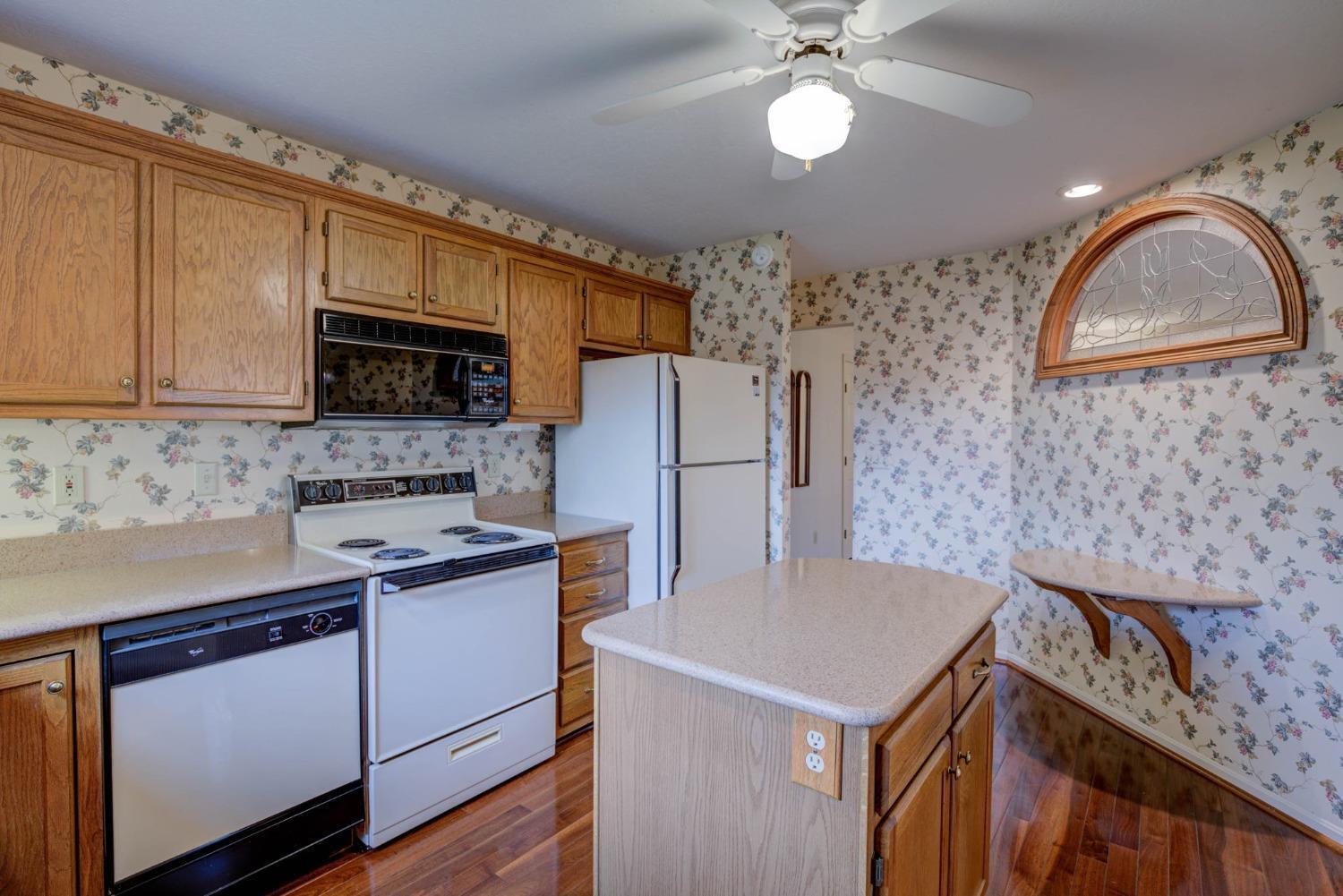 7911 Cheviot Road, Unit 22 Cincinnati, OH 45247 - Photo 7 of 32 Gallery Image 7