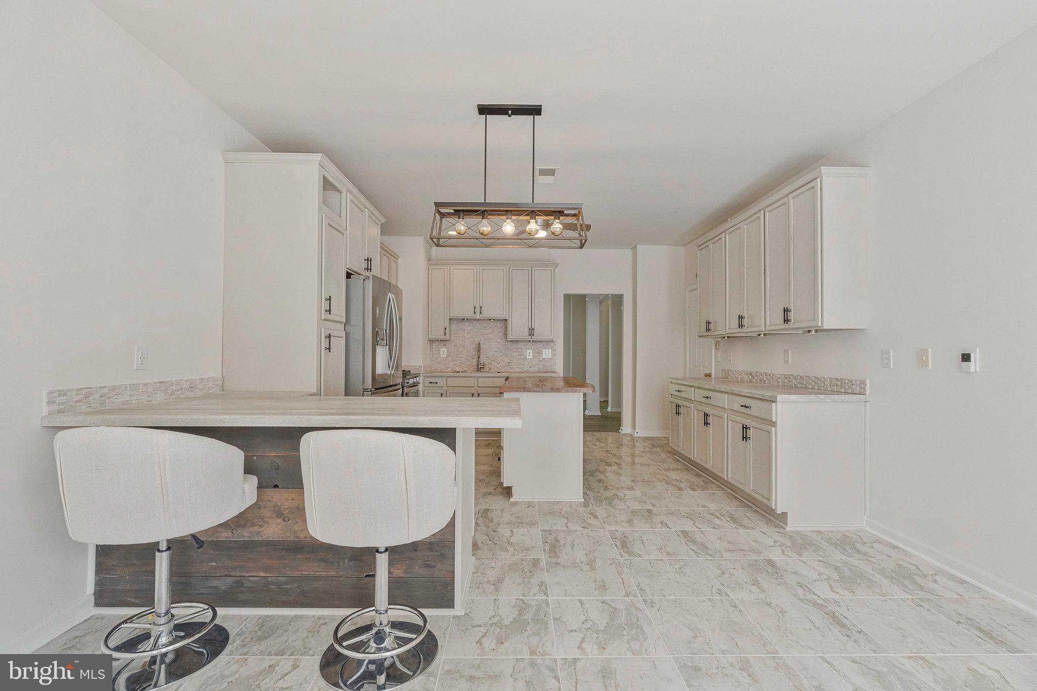 20964 Albion Lane Ashburn, VA 20147 - Photo 7 of 34