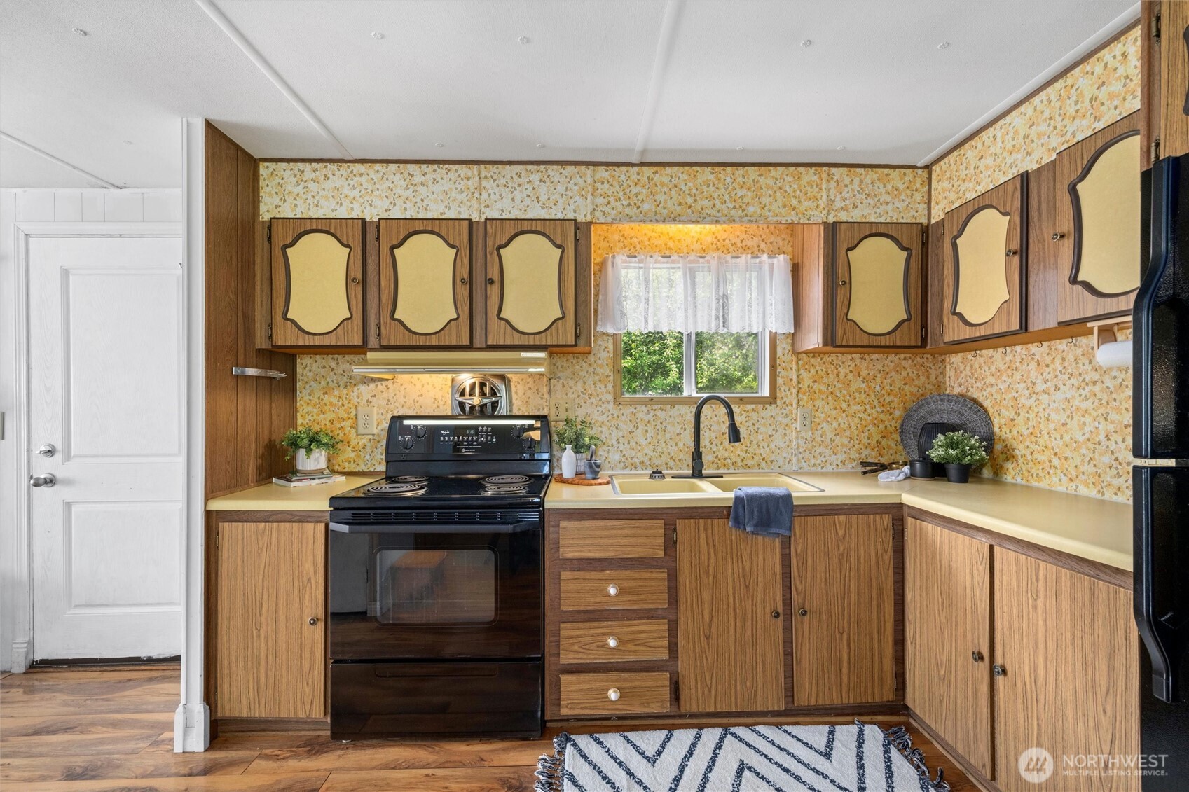 5162 Anderson Road Blaine, WA 98230 - Photo 14 of 40 Gallery Image 14