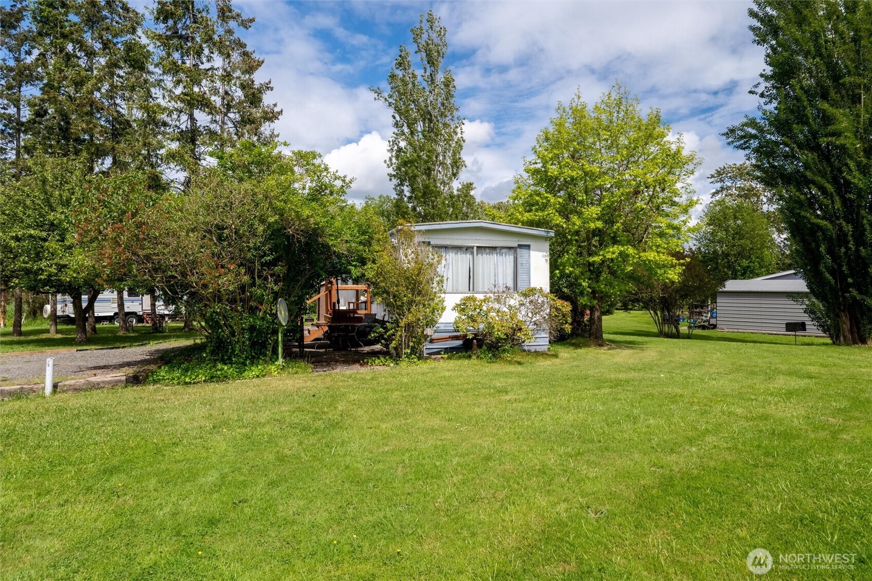 5162 Anderson Road Blaine, WA 98230 - Photo 2 of 40 Gallery Image 2