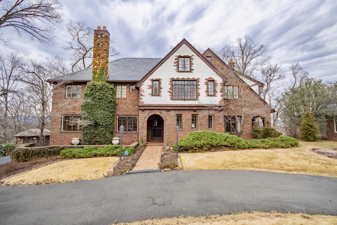 3617 Penarth Road Southwest Roanoke, VA 24014 - Photo 1 of 1 Front