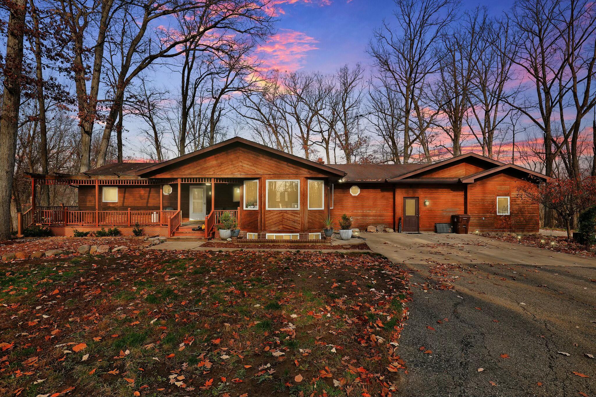 11440 West Chadwick Road Eagle, MI 48822 - Photo 1 of 58 tempImagezZqNCh