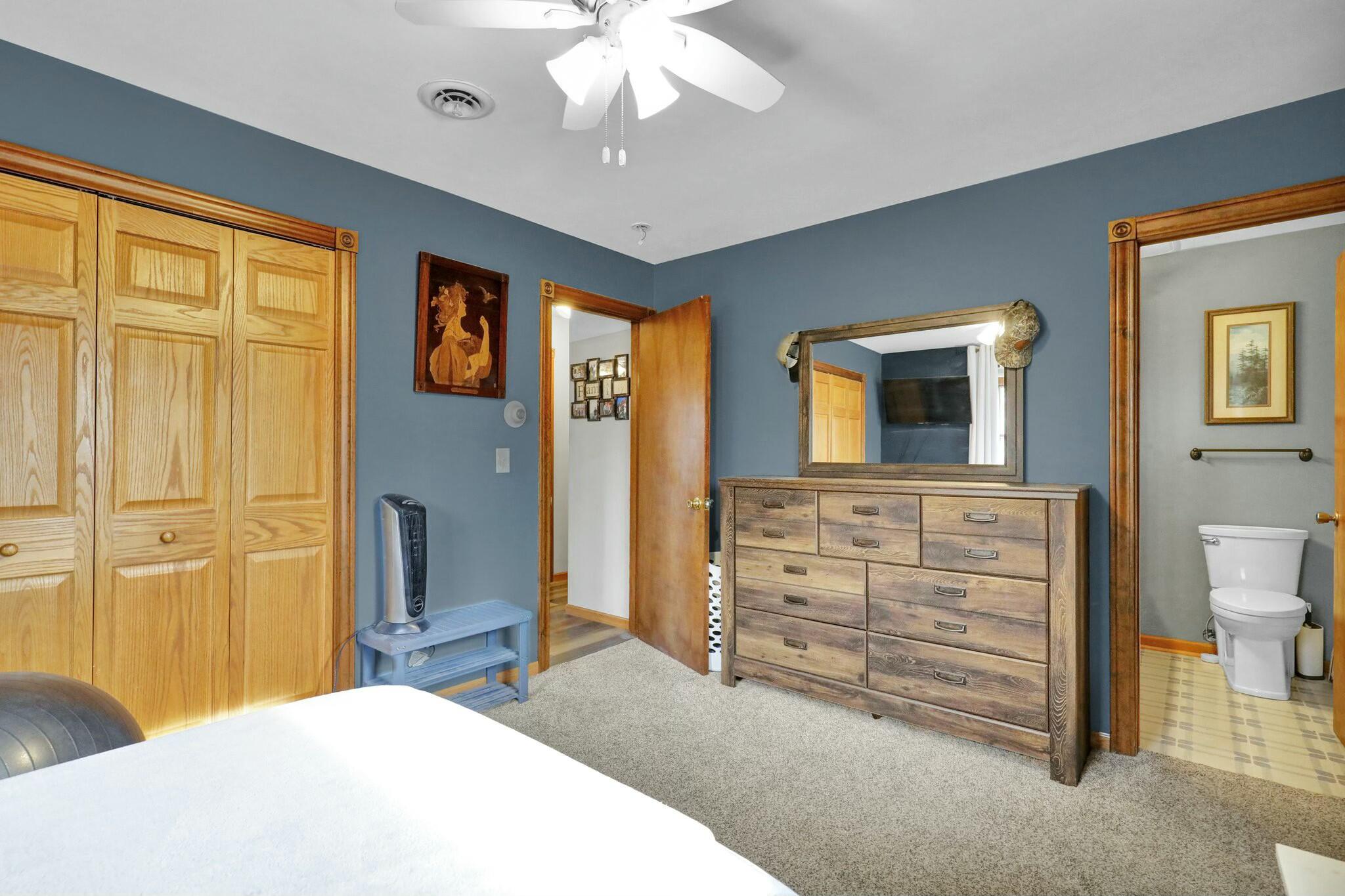 11440 West Chadwick Road Eagle, MI 48822 - Photo 34 of 58 tempImaget33EgO