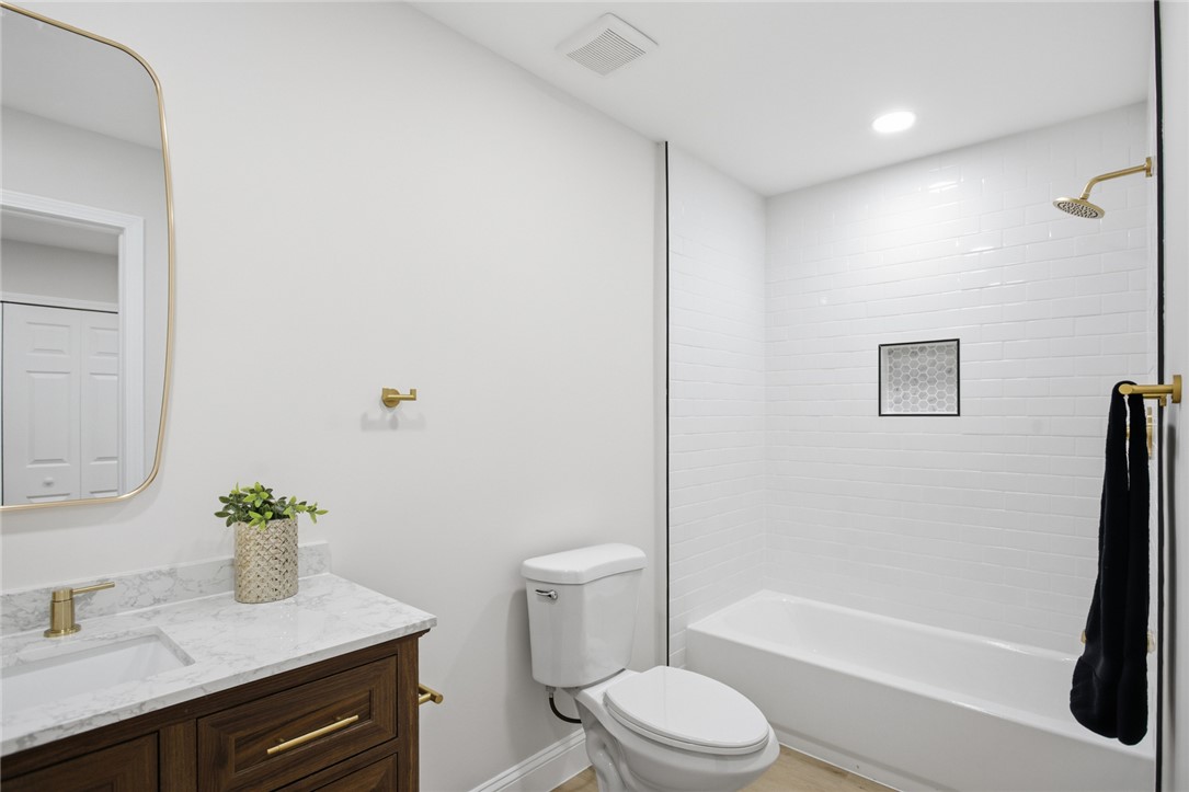 408 South Oak Street Seneca, SC 29678 - Photo 11 of 25