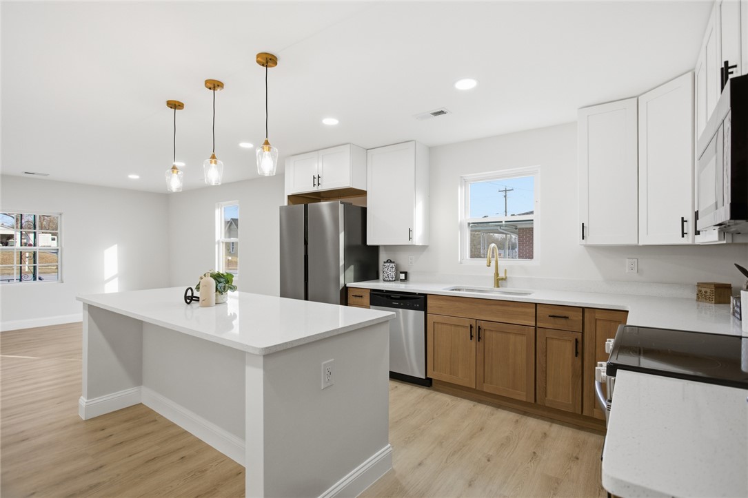 408 South Oak Street Seneca, SC 29678 - Photo 6 of 25