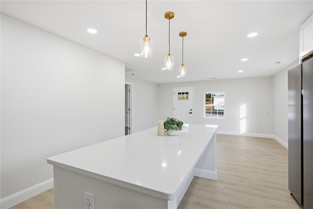 408 South Oak Street Seneca, SC 29678 - Photo 7 of 25