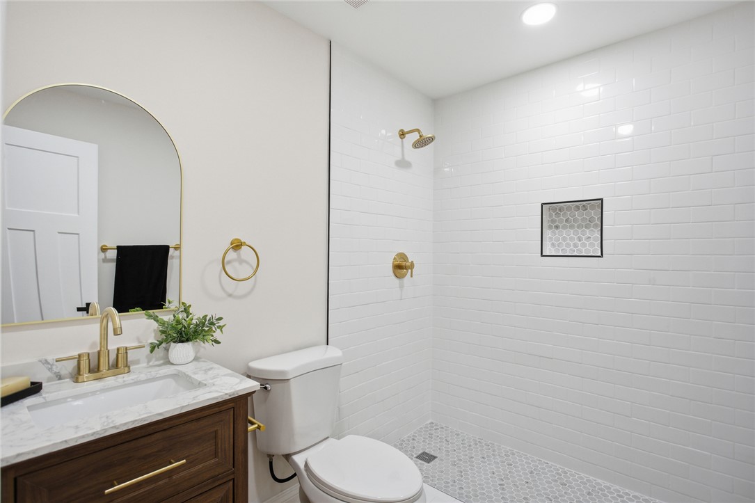 408 South Oak Street Seneca, SC 29678 - Photo 10 of 25