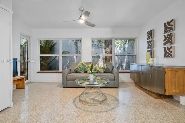 $6,650 | 2951 Jefferson Street, Miami, FL 33133