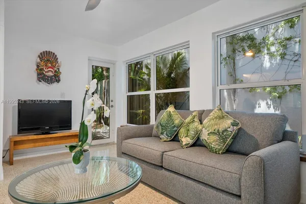 $6,650 | 2951 Jefferson Street, Miami, FL 33133