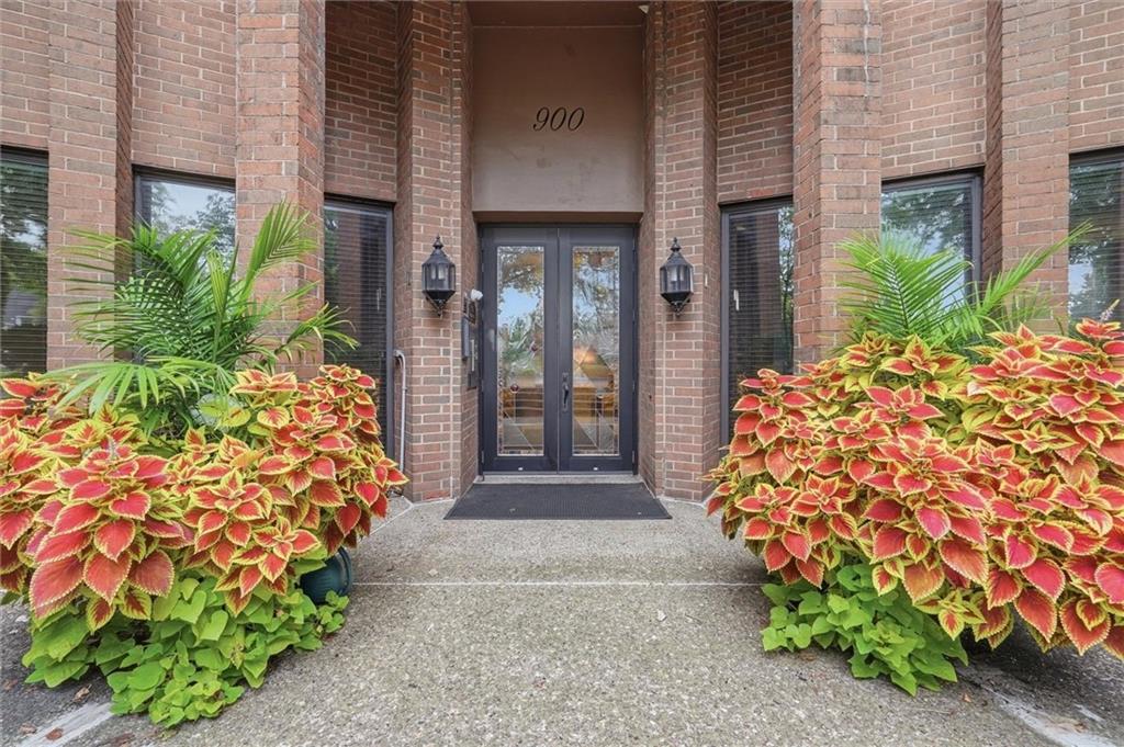 900 Washington Road, Unit 202 Pittsburgh, PA 15228 - Photo 2 of 50 Gallery Image 2