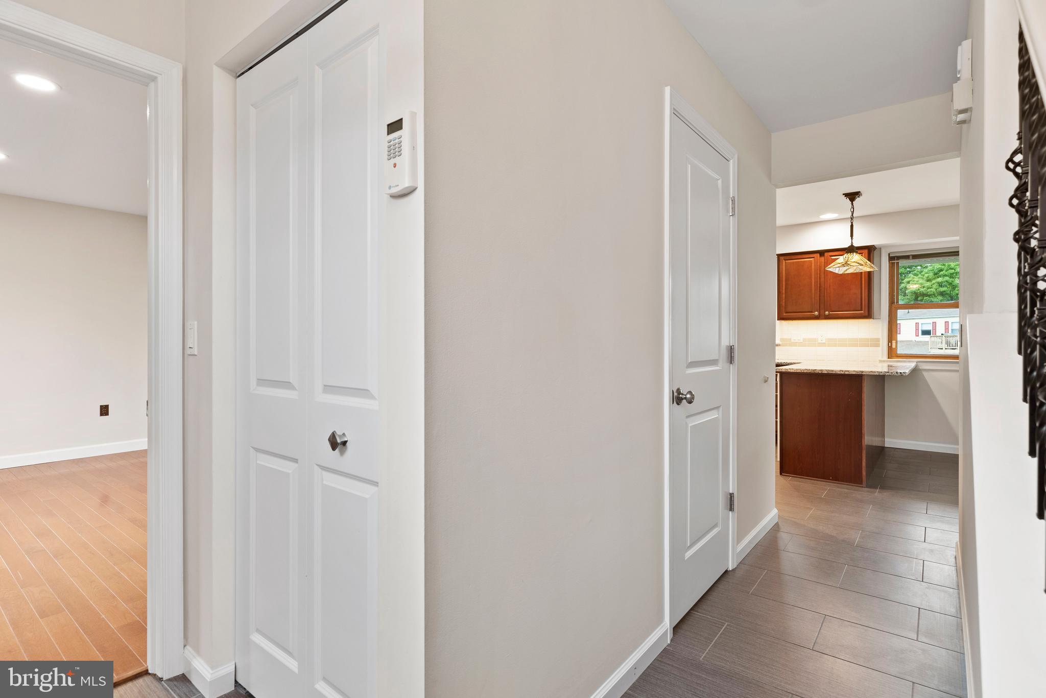 2727 Colonial Road Harrisburg, PA 17112 - Photo 7 of 37 Gallery Image 7