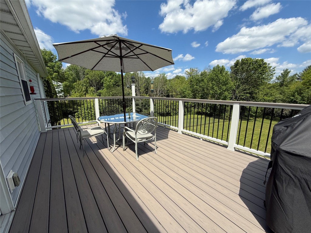 494 Brotzman Road Binghamton, NY 13901 - Photo 3 of 43