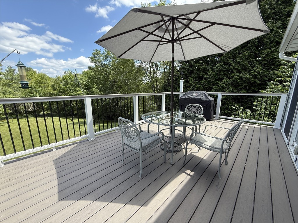 494 Brotzman Road Binghamton, NY 13901 - Photo 4 of 43