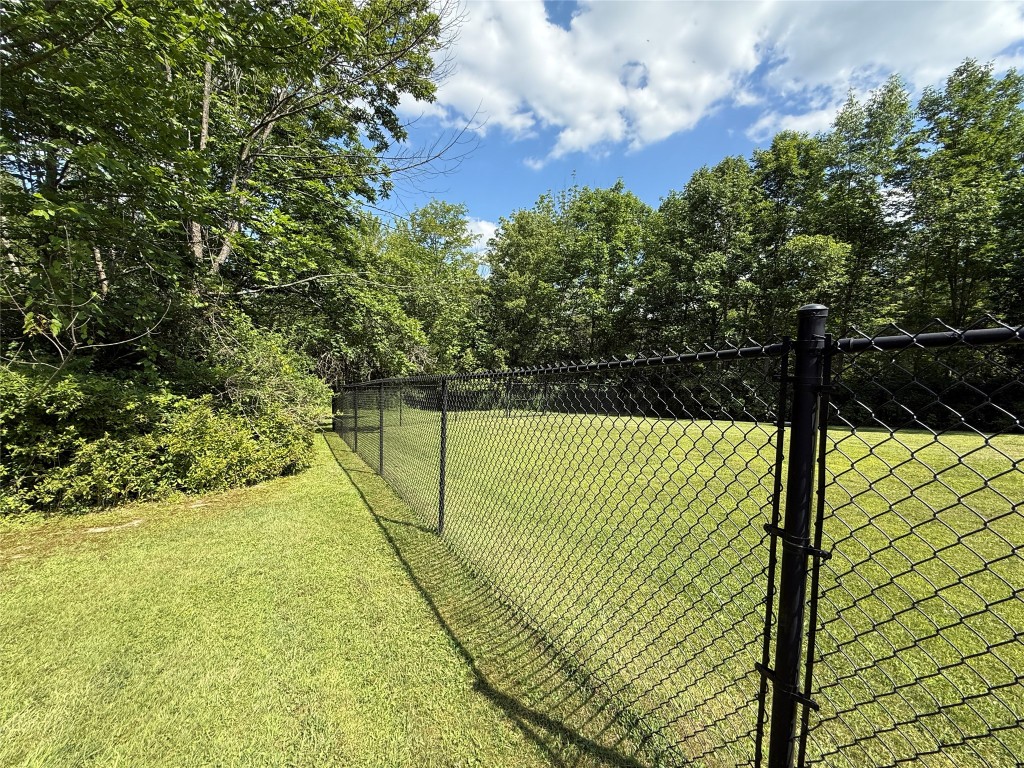 494 Brotzman Road Binghamton, NY 13901 - Photo 7 of 43