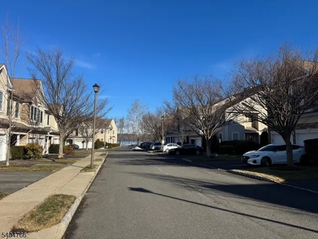 $699,900 | 138 Levinberg Lane, Wayne, NJ 07470