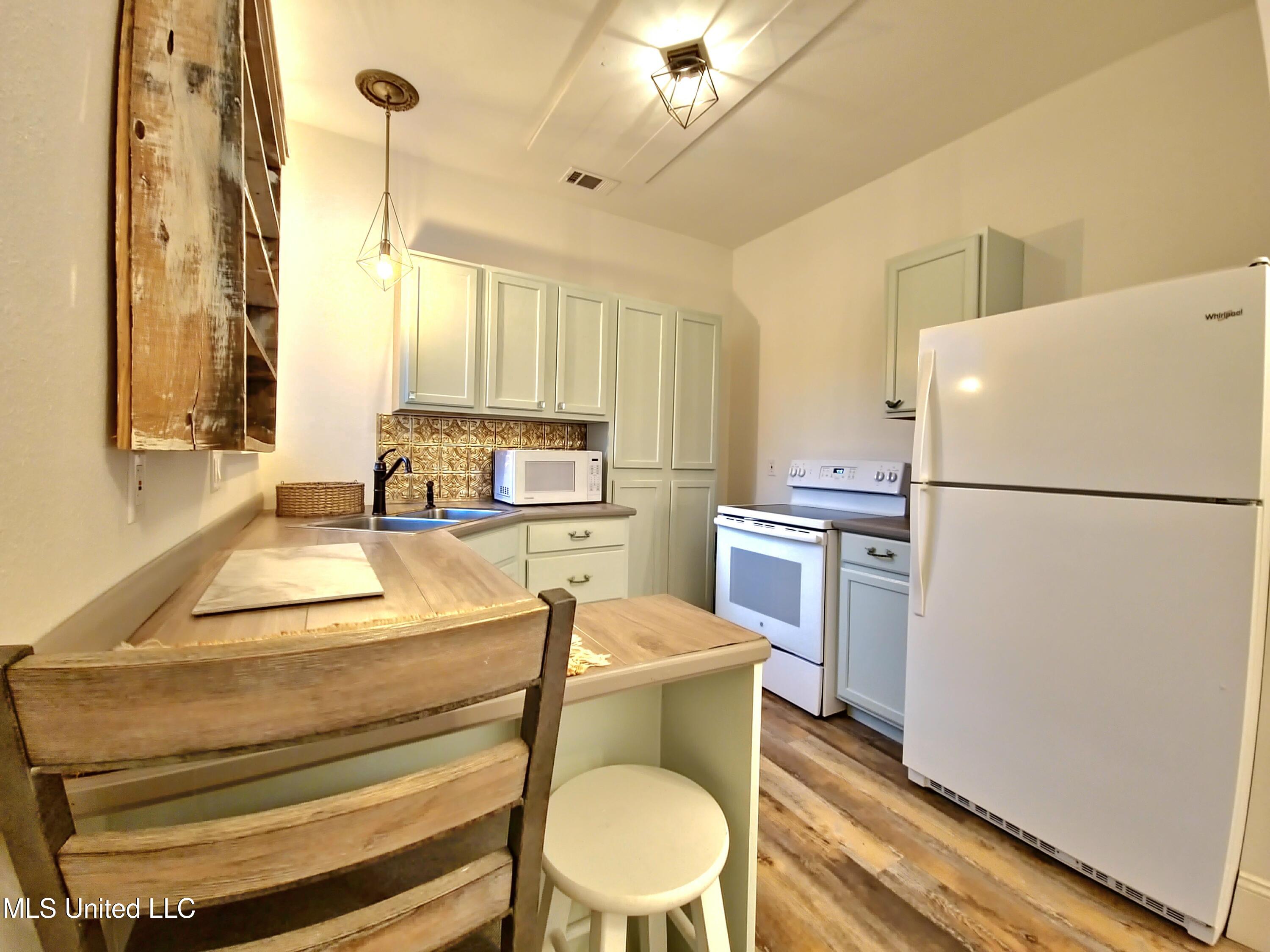105 T V Tower Road Perkinston, MS 39573 - Photo 6 of 20 1000044112