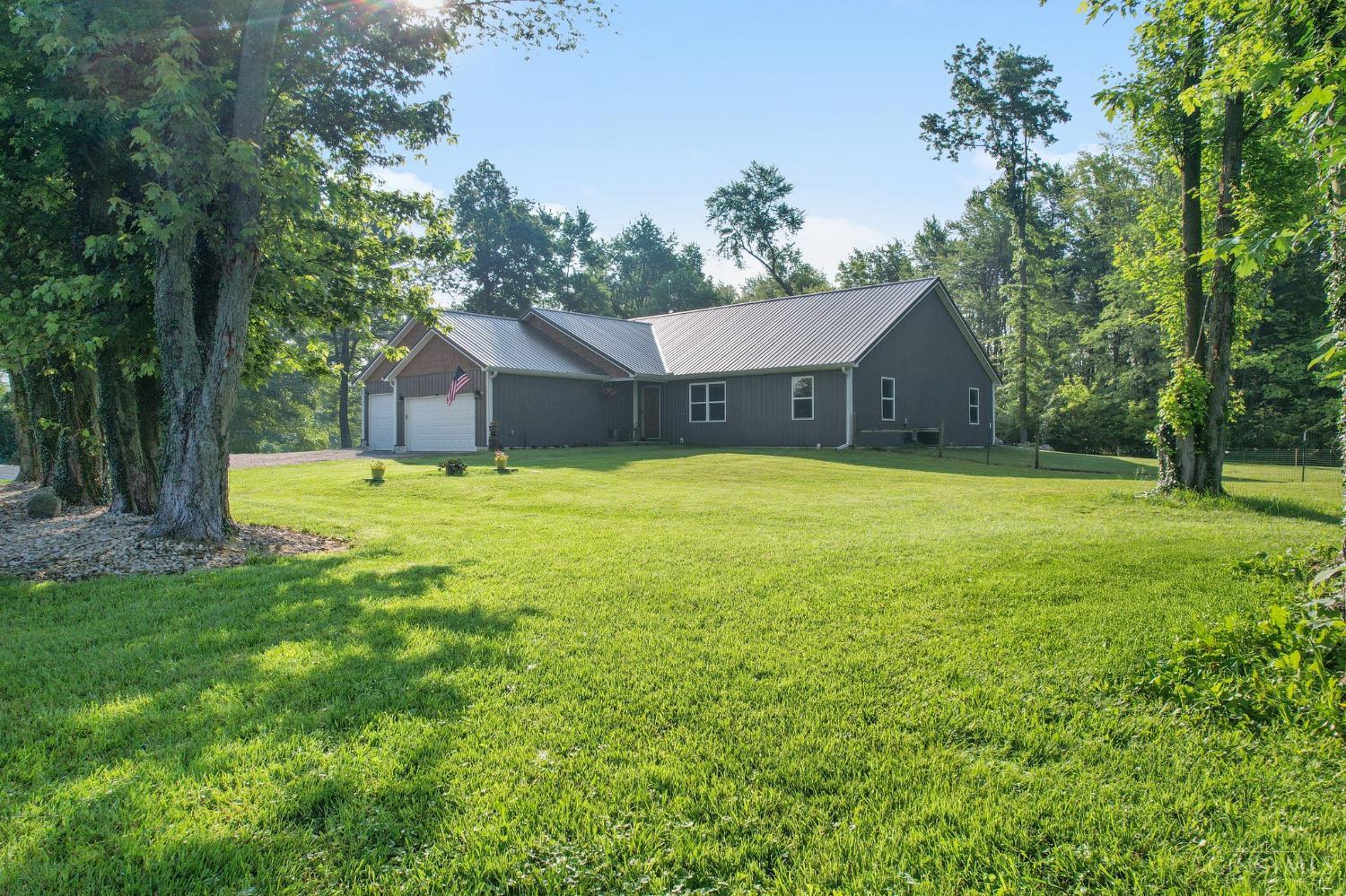 6226 Hunt Road Blanchester, OH 45107 - Photo 2 of 53
