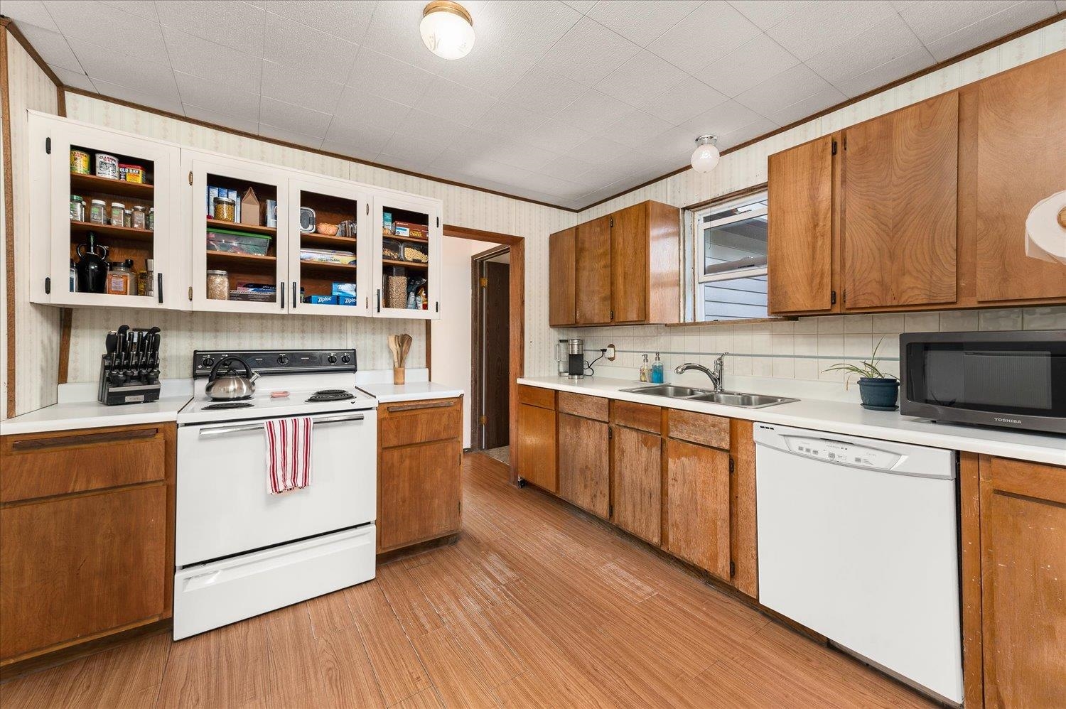 2109 North Barker Road Greenacres, WA 99016 - Photo 5 of 50