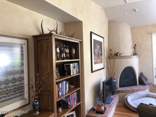 175 Redrock Road Sedona, AZ 86351 - Photo 5 of 19 IMG_0857