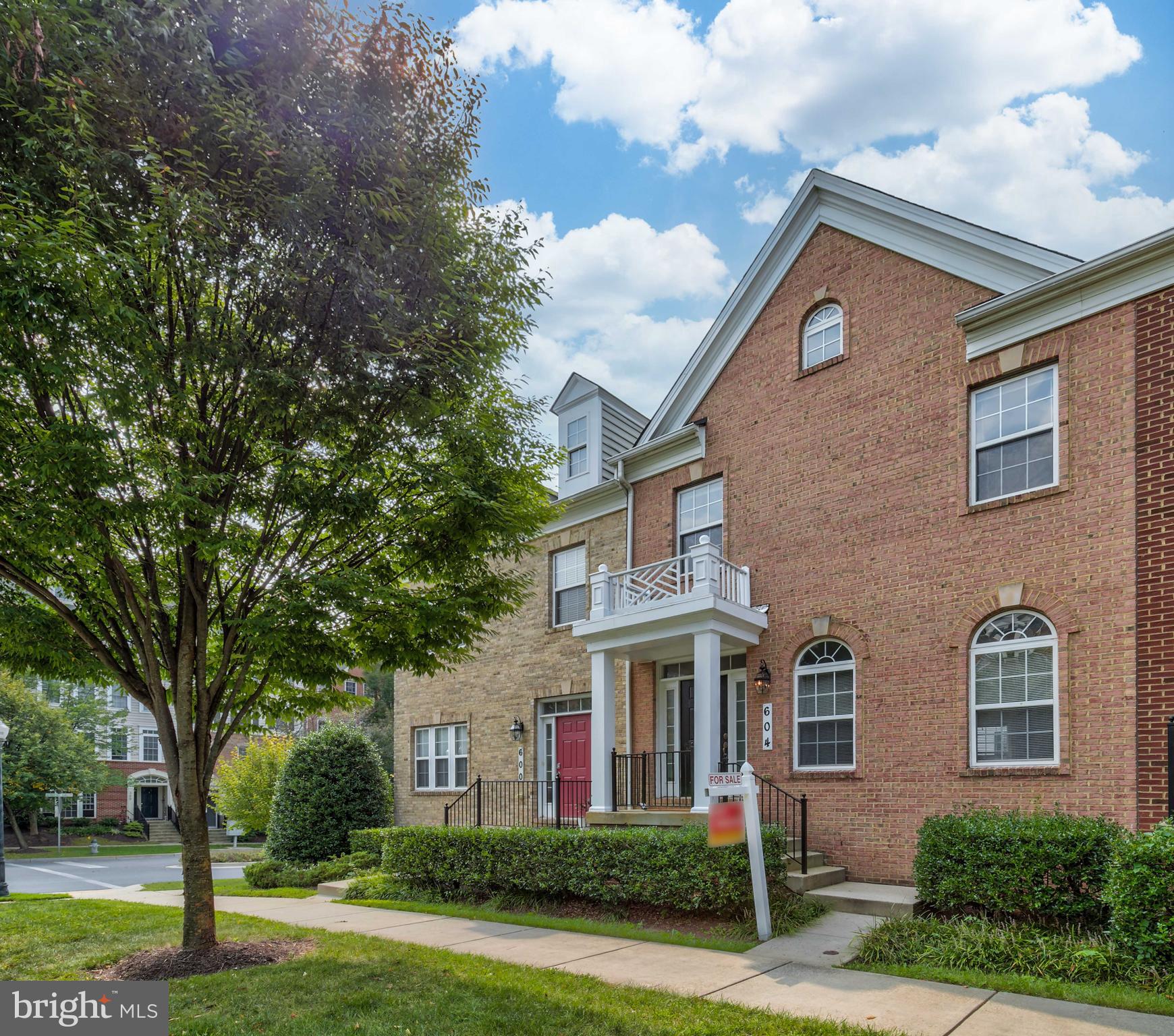 604 Cedar Spring Street Gaithersburg, MD 20877 - Photo 1 of 37 Gallery Image 1