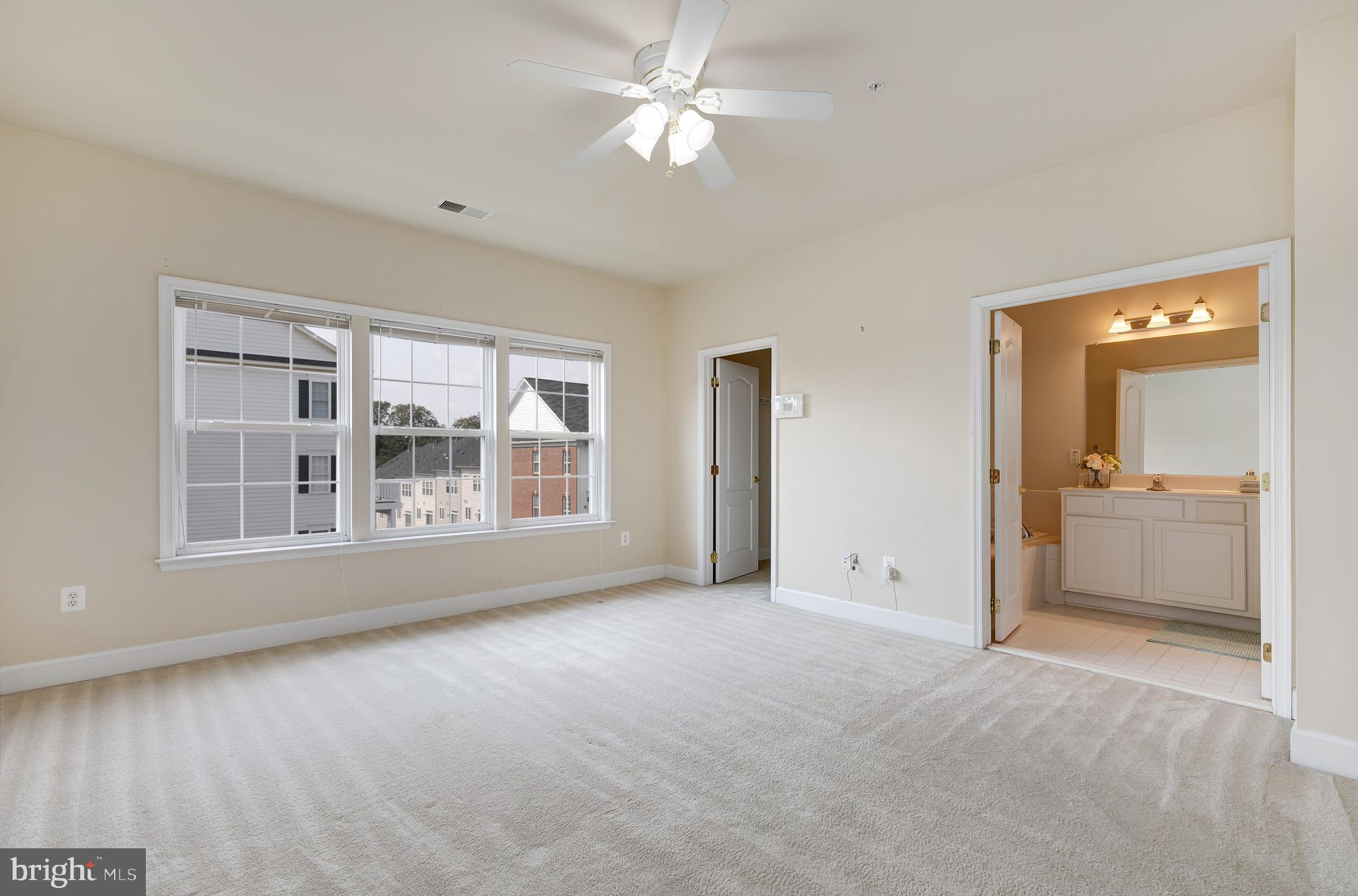 604 Cedar Spring Street Gaithersburg, MD 20877 - Photo 23 of 37 Gallery Image 23