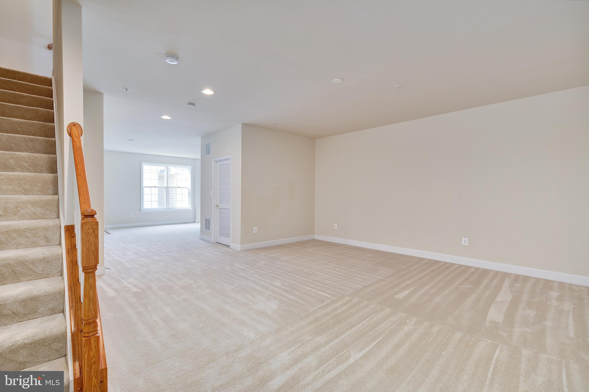 604 Cedar Spring Street Gaithersburg, MD 20877 - Photo 29 of 37 Gallery Image 29
