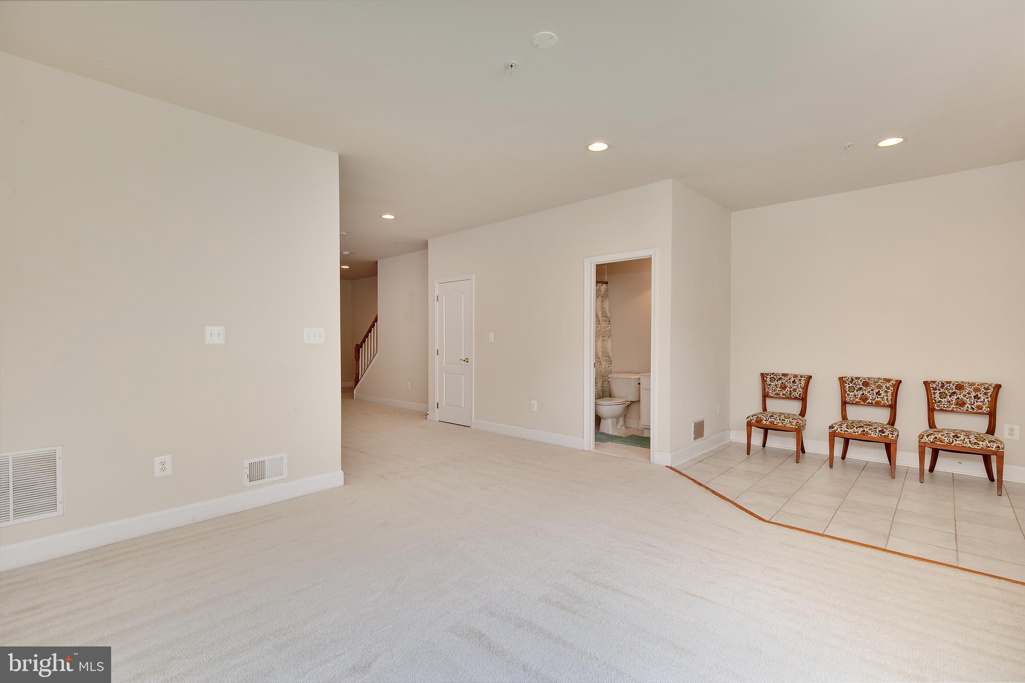 604 Cedar Spring Street Gaithersburg, MD 20877 - Photo 33 of 37 Gallery Image 33
