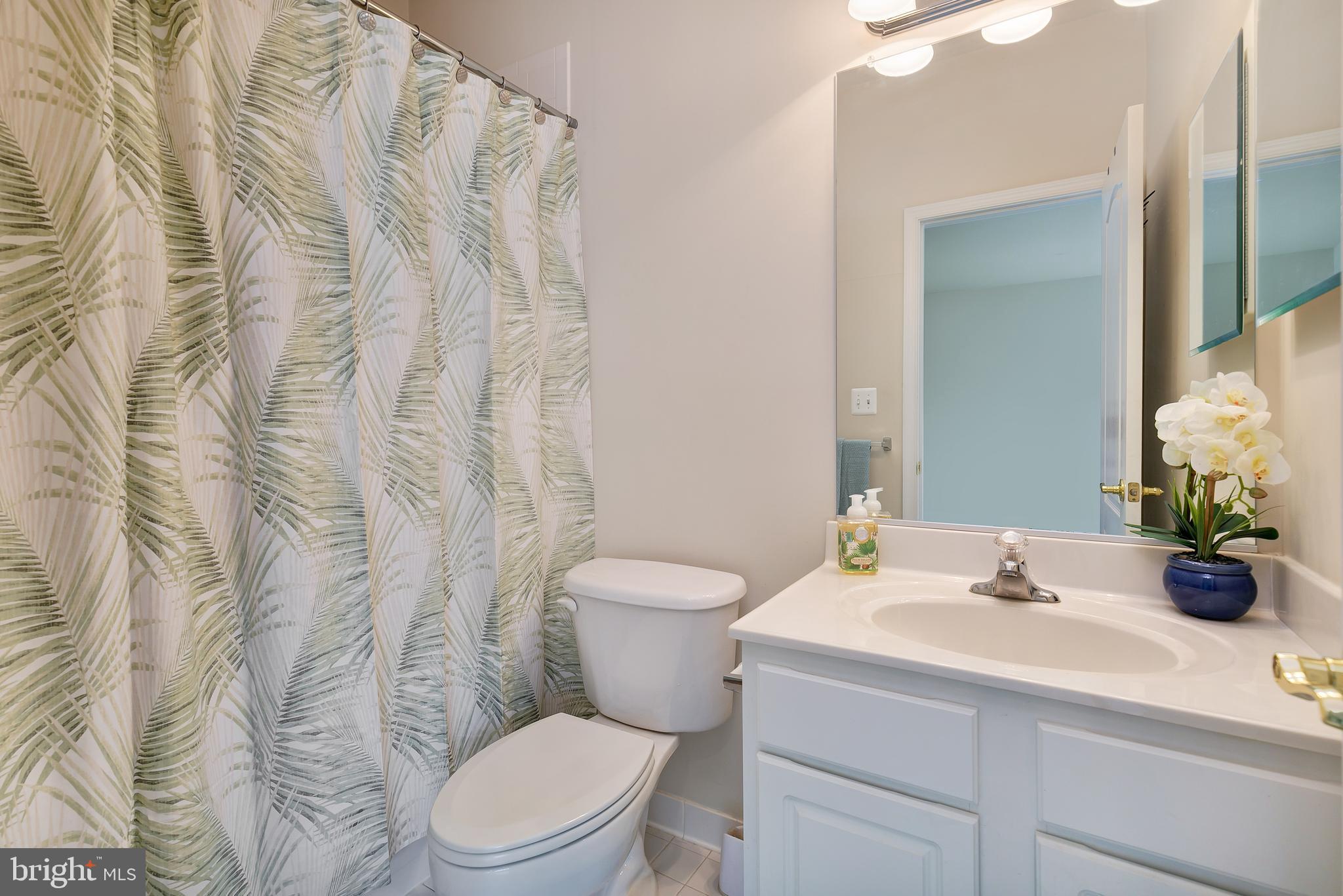 604 Cedar Spring Street Gaithersburg, MD 20877 - Photo 34 of 37 Gallery Image 34