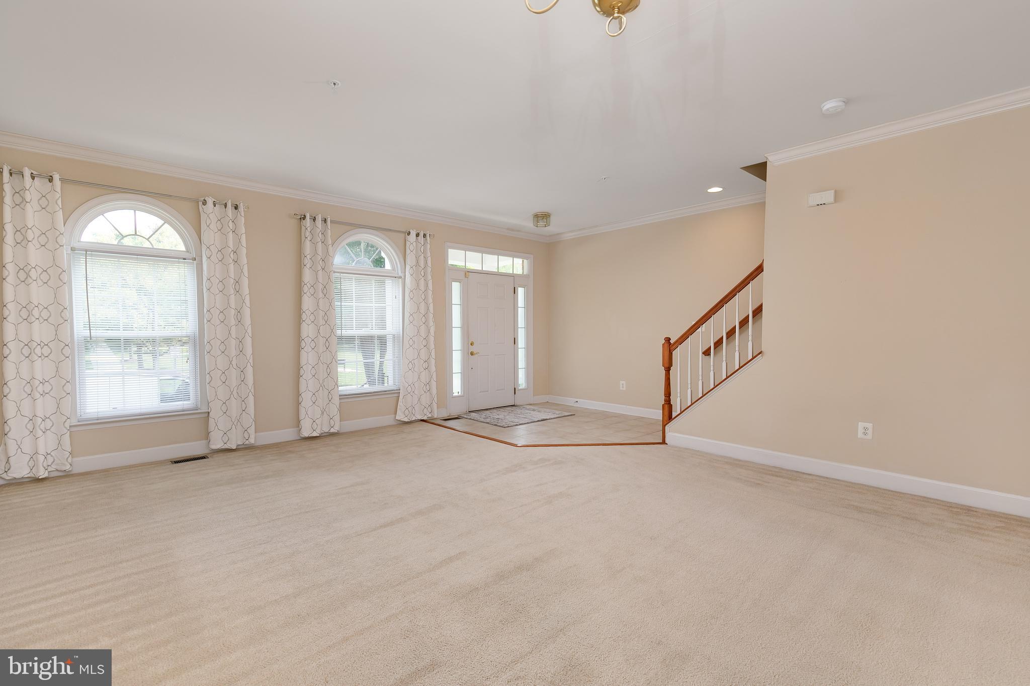 604 Cedar Spring Street Gaithersburg, MD 20877 - Photo 5 of 37 Gallery Image 5