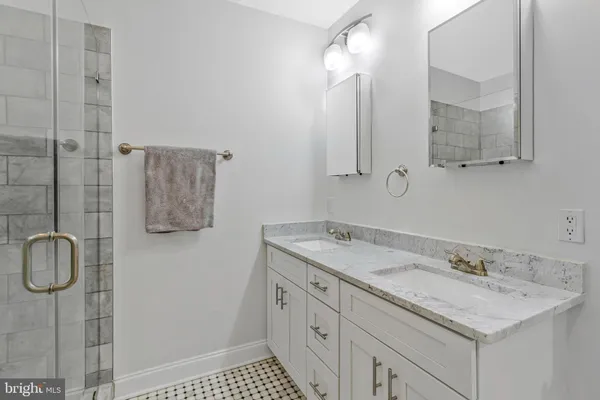 $3,800 | 1620 Massachusetts Avenue Southeast, Unit 4, Washington, DC 20003