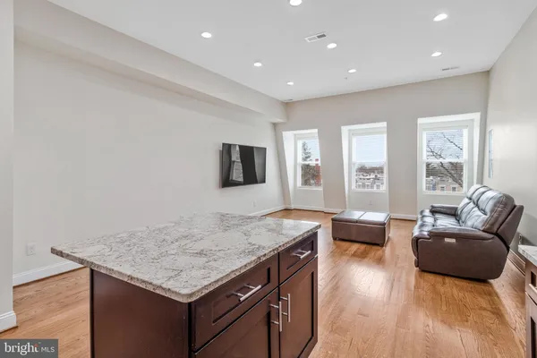 $3,800 | 1620 Massachusetts Avenue Southeast, Unit 4, Washington, DC 20003