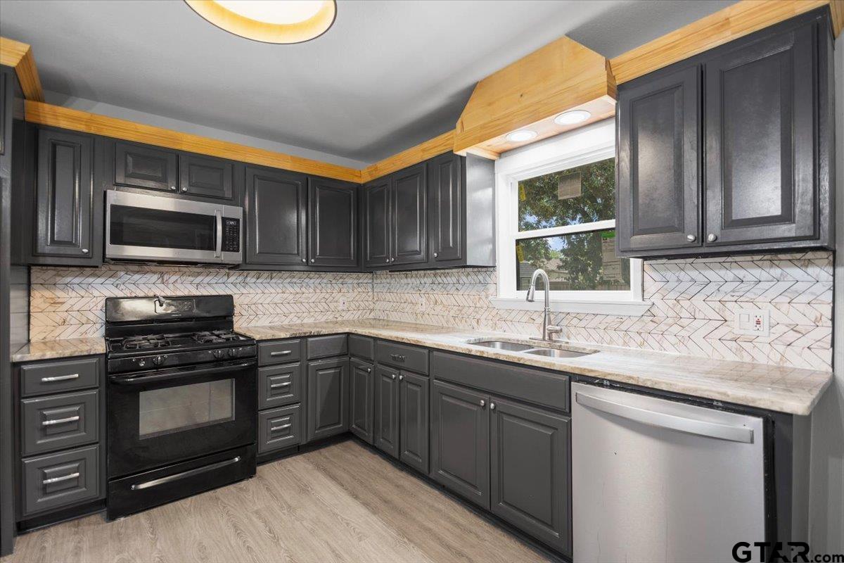 604 Layton Street Kilgore, TX 75662 - Photo 12 of 40