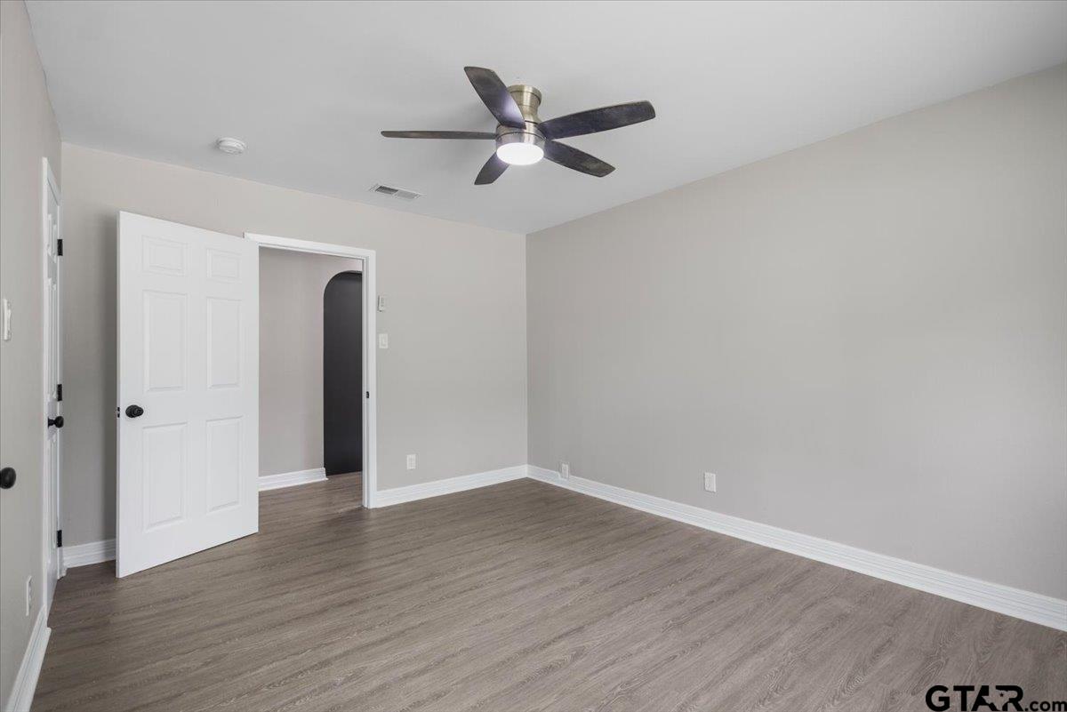 604 Layton Street Kilgore, TX 75662 - Photo 18 of 40
