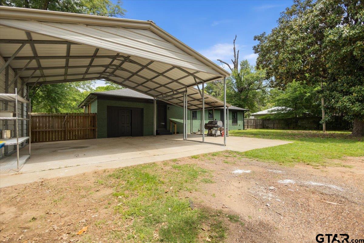 604 Layton Street Kilgore, TX 75662 - Photo 35 of 40