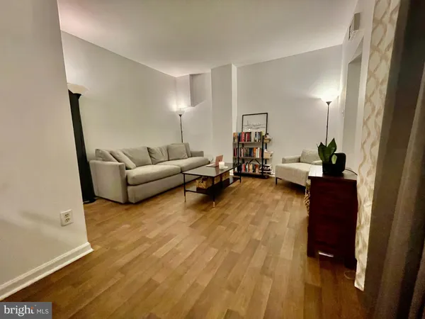 $2,150 | 301 North Darlington Street, Unit B, West Chester, PA 19380